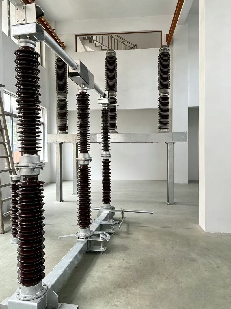220 kV lahtiühendamislüliti välistingimustes kasutatavate kõrgepingealajaama rakenduste jaoks 220 kV lahtiühendamislüliti välistingimustes kasutatavate kõrgepingealajaama rakenduste jaoks